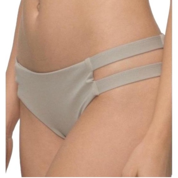 🔥Tavik Swimwear bottom only - Picture 2 of 10